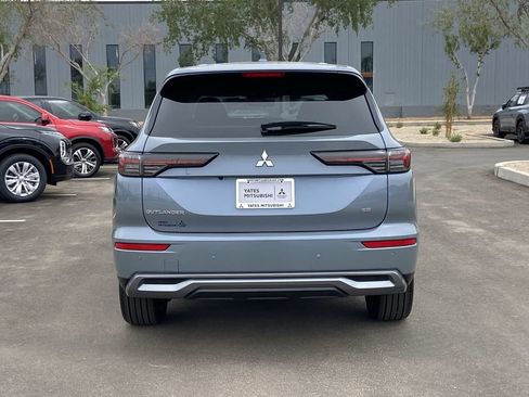 New 2026 Mitsubishi Outlander SE FWD image 5