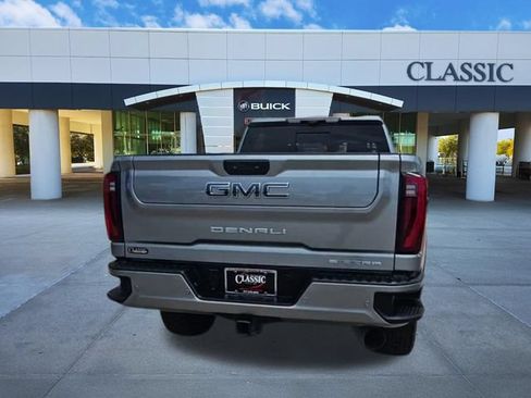 Used 2024 GMC Sierra 2500 Denali Ultimate w/ Max Trailering Package AWD/4WD image 7
