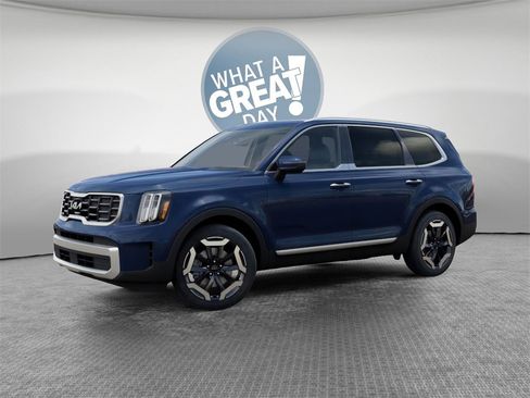 New 2025 Kia Telluride S image 3