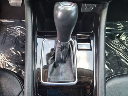 Used 2022 Jeep Compass Latitude FWD image 19