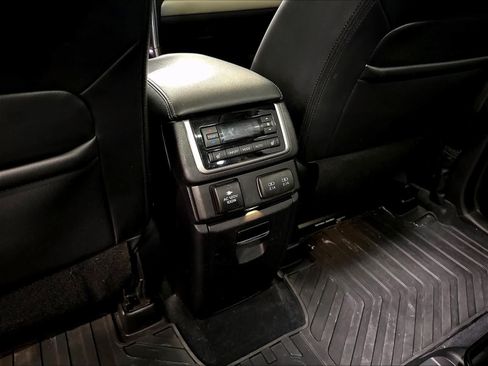 Used 2021 Subaru Ascent Touring AWD/4WD image 36