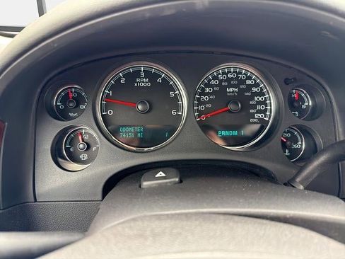 Used 2009 GMC Sierra 2500 SLT w/ Entertainment Package AWD/4WD image 28