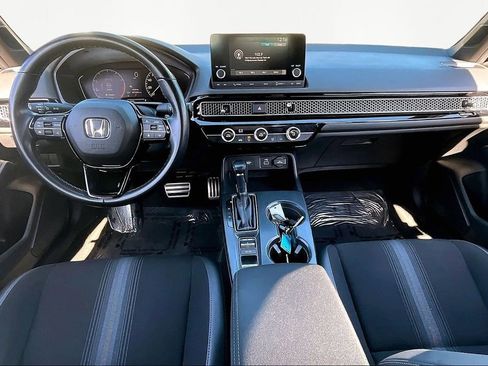 Used 2023 Honda Civic Sport image 8