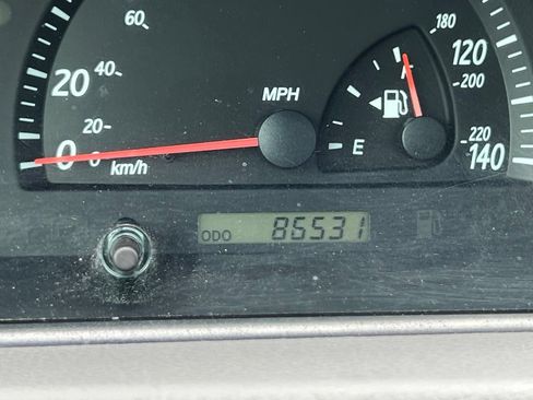 Used 2004 Toyota Camry XLE FWD image 37