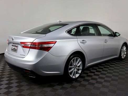 Used 2014 Toyota Avalon Limited FWD image 8