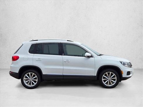 Used 2017 Volkswagen Tiguan Wolfsburg Edition AWD/4WD image 4