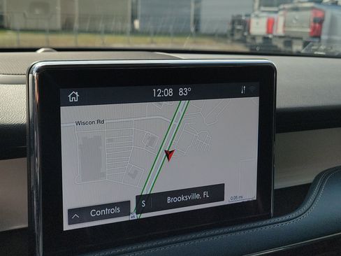 Used 2020 Lincoln Corsair Reserve w/ Equipment Group 201A image 13