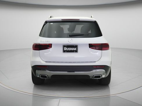 New 2026 Mercedes-Benz GLB 250 image 3