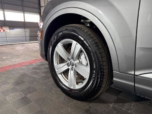 Used 2017 Audi Q7 2.0T Premium Plus w/ Premium Plus Package image 31