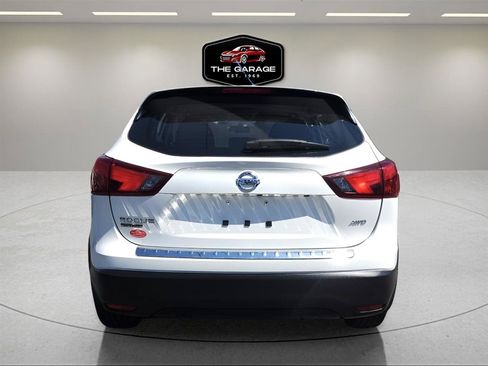 Used 2018 Nissan Rogue Sport S w/ S Appearance Package AWD/4WD image 7