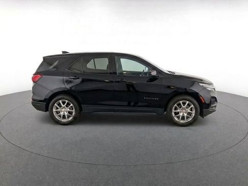 Certified 2023 Chevrolet Equinox LS w/ LS Convenience Package AWD/4WD image 3
