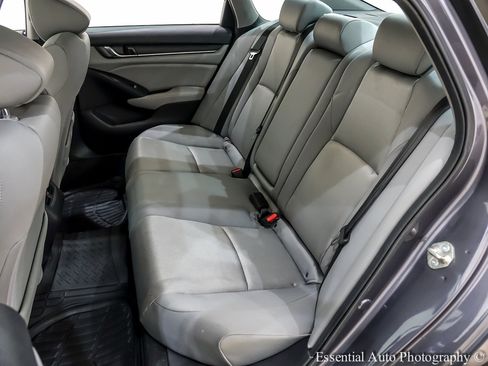 Used 2019 Honda Accord EX image 16