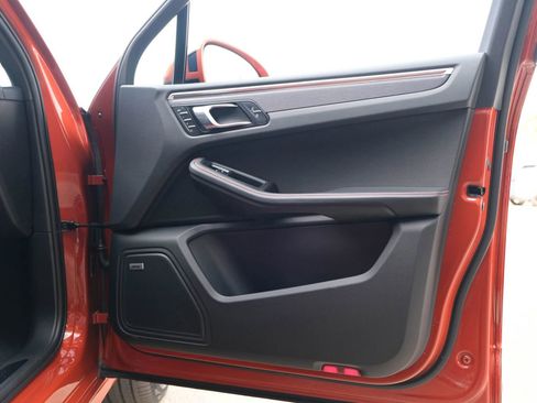 Used 2022 Porsche Macan GTS image 36