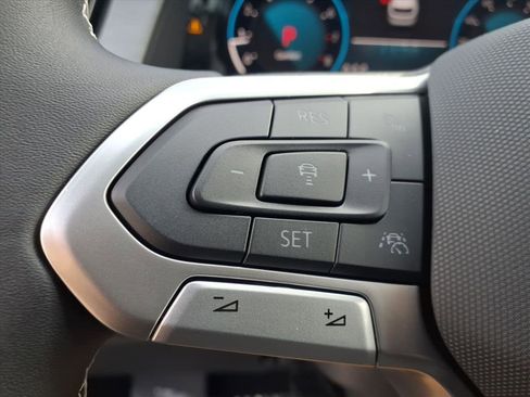 New 2026 Volkswagen Atlas Cross Sport SE AWD/4WD image 14
