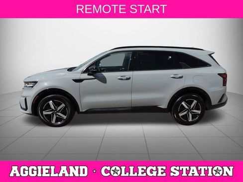 Used 2022 Kia Sorento EX w/ Panoramic Sunroof Package FWD image 7