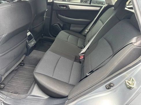 Used 2019 Subaru Outback 2.5i Premium AWD/4WD image 10