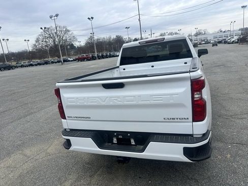 Used 2023 Chevrolet Silverado 1500 Custom image 6