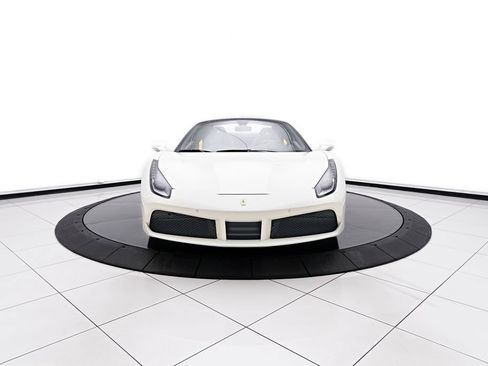 Used 2019 Ferrari 488 Spider RWD image 15