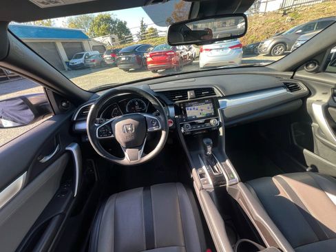 Used 2016 Honda Civic Touring image 14