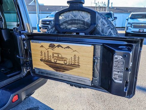 Used 2019 Jeep Wrangler Rubicon AWD/4WD image 13