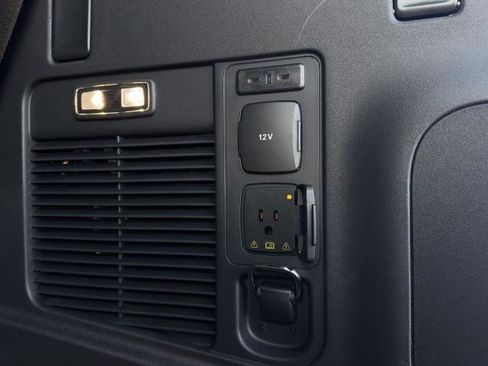 New 2025 Ford Expedition Platinum w/ Stealth Appearance Package image 39