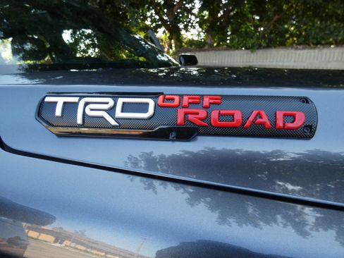 Used 2025 Toyota Tundra Limited AWD/4WD image 79