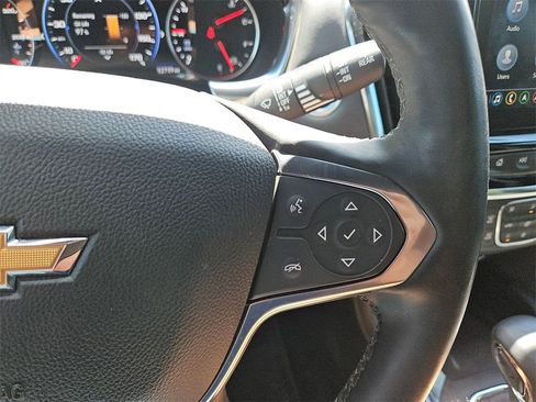 Used 2023 Chevrolet Traverse High Country image 22