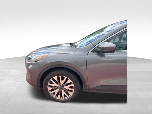 Certified 2021 Ford Escape Titanium AWD/4WD image 35