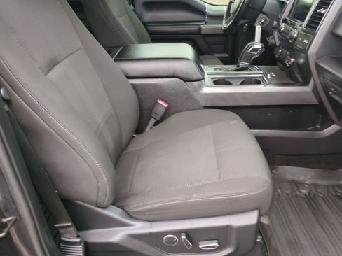 Used 2017 Ford F150 XLT w/ Equipment Group 302A Luxury AWD/4WD image 21