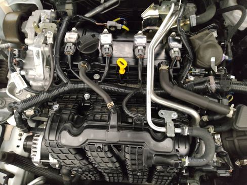 Used 2024 Nissan Altima 2.5 SV image 30