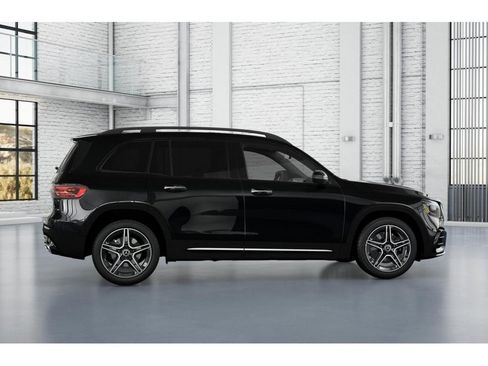 New 2026 Mercedes-Benz GLB 250 4MATIC image 17