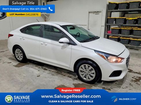 Used 2022 Hyundai Accent SE FWD image 5