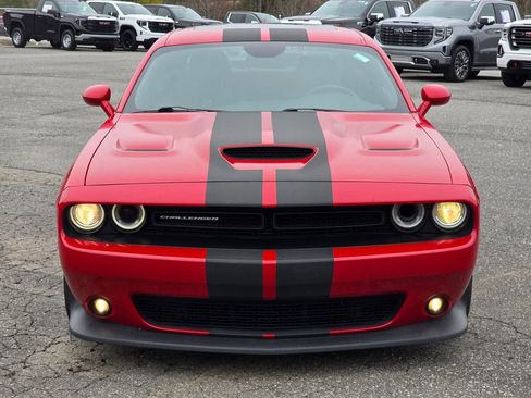 Used 2017 Dodge Challenger R/T Scat Pack w/ Leather Interior Group image 15