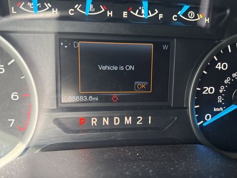 Used 2017 Ford F150 XLT w/ Equipment Group 302A Luxury image 7