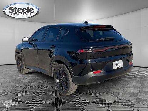 Used 2024 Dodge Hornet GT image 3