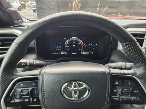 Used 2024 Toyota Sequoia Platinum image 38