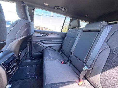 New 2026 Jeep Grand Cherokee L 4WD image 16