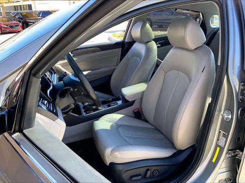 Used 2018 Hyundai Sonata Limited w/ Ultimate Package 02 image 8
