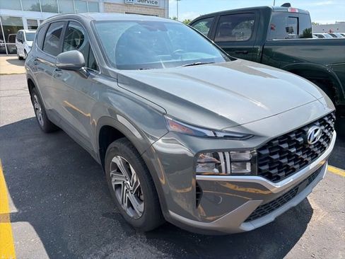 Used 2023 Hyundai Santa Fe SE AWD/4WD image 2