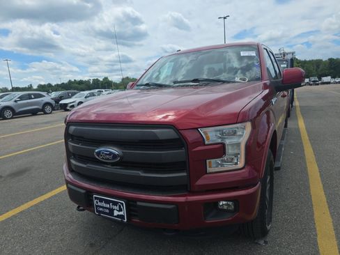 Used 2016 Ford F150 Lariat w/ Equipment Group 502A Luxury AWD/4WD image 2