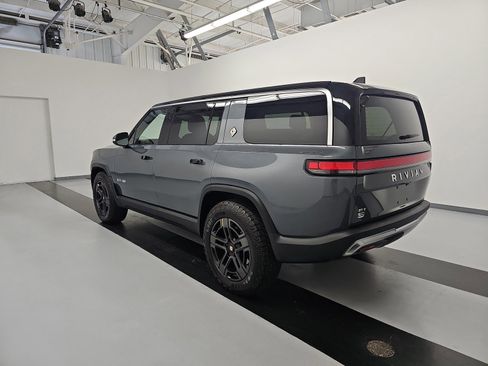 Used 2024 Rivian R1S Adventure AWD/4WD image 3