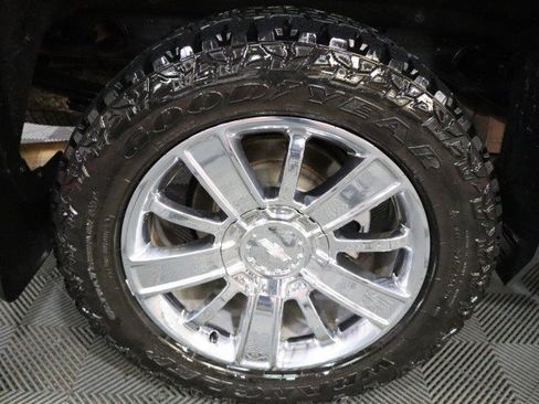 Used 2018 Chevrolet Silverado 1500 High Country AWD/4WD image 73