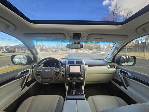 Used 2016 Lexus GX 460 w/ Premium Package image 51