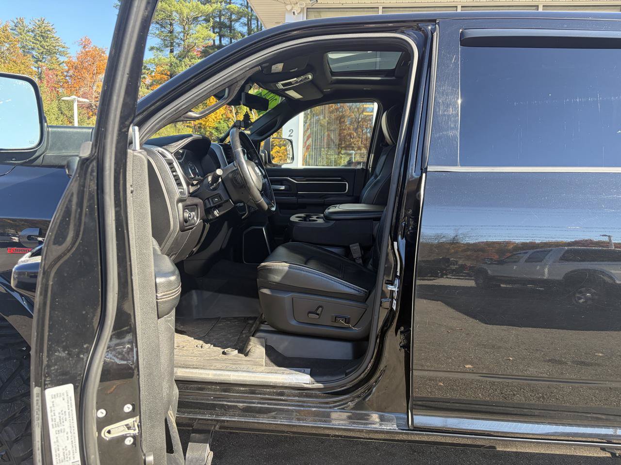 Used 2021 RAM 2500 Laramie AWD/4WD image 22