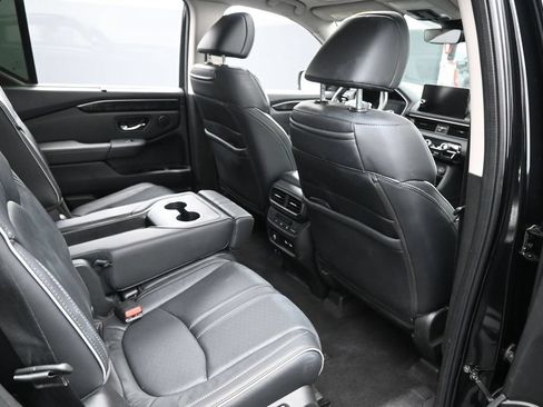 Used 2023 Honda Pilot Elite image 30