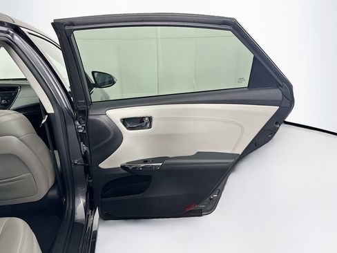 Used 2016 Toyota Avalon XLE Premium image 32