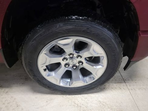 Used 2019 RAM 1500 Big Horn image 8