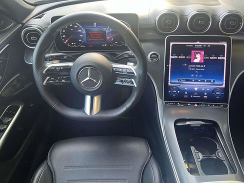 Used 2024 Mercedes-Benz C 300 4MATIC Sedan image 2