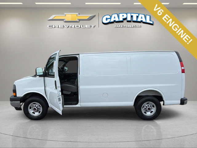 Used 2025 GMC Savana 2500 w/ Driver Convenience Package RWD image 3