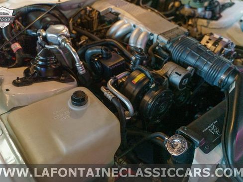 Used 1990 Chevrolet Camaro IROC-Z image 40